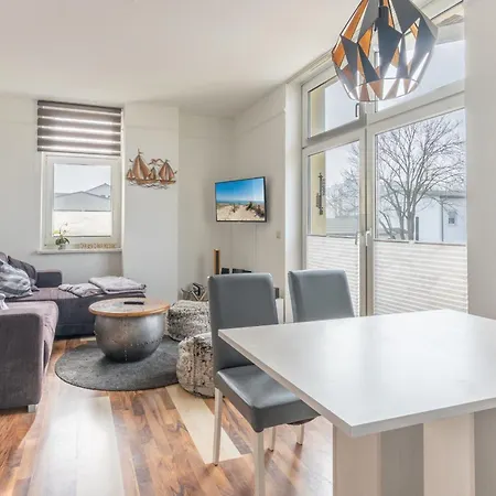 Haus Godewind 5 Mit Balkon Und Strandkorb